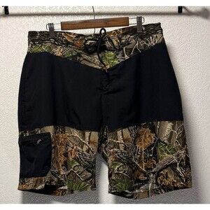 Cabela’s Men’s 38 Realtree Camo Black Board Shorts Swim Trunks Cargo Pocket